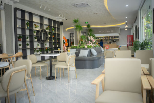 KING CUE KHÔNG GIAN BI-A & CÀ PHÊ ĐẲNG CẤP, KHÁC BIỆT
